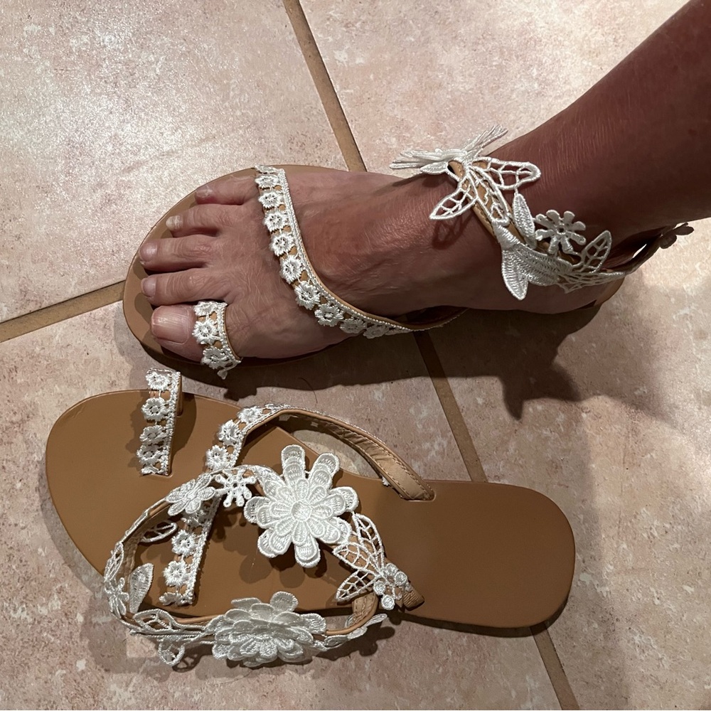Elegant Cream Floral Sandals